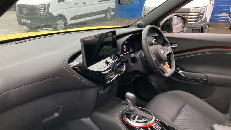 Nissan Juke 1.0 DiG-T Tekna 5dr DCT Petrol Hatchback